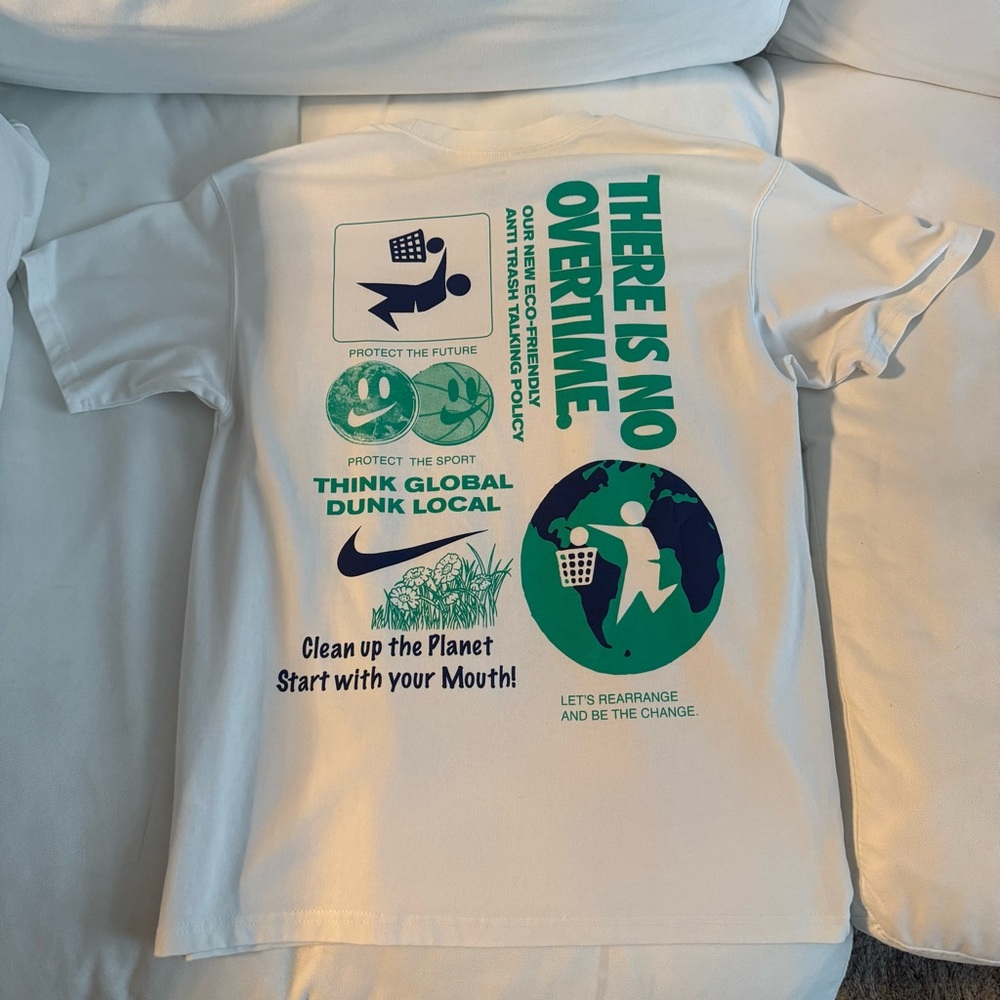 Nike. White T-Shirt with Green Print. Size small. Men’s. - Picture 2 of 2